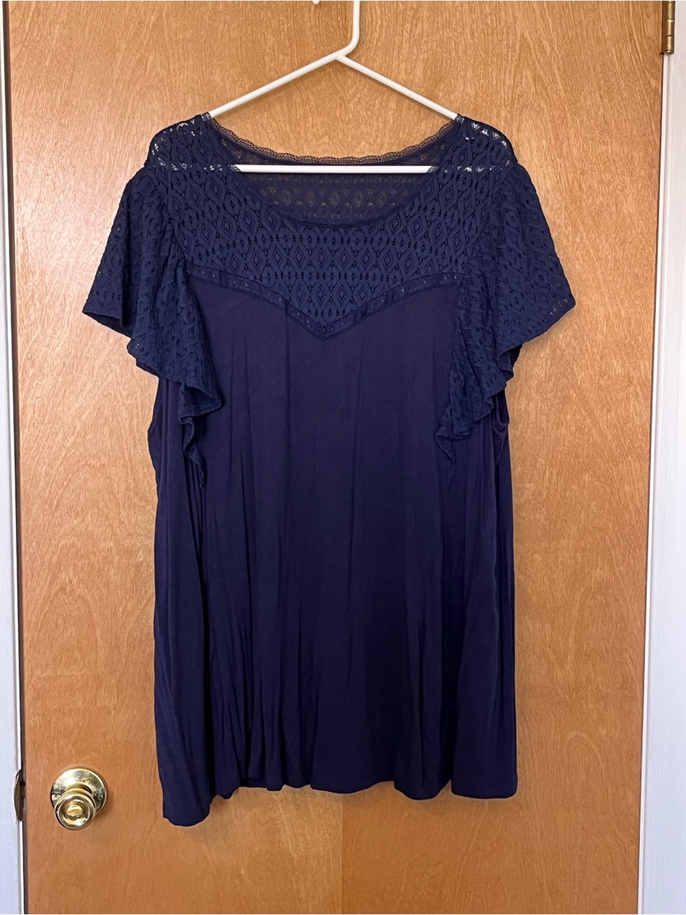 Torrid Navy Lace and Knit Flutter Sleeve Top, Size 3